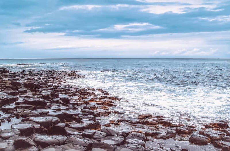 From Belfast: Giants Causeway and the Walled City of Derry - Key Points