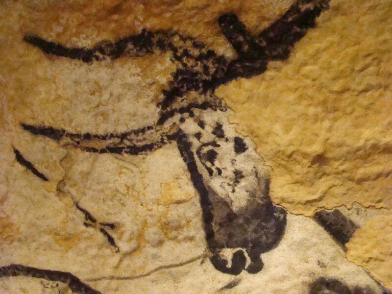 From Bordeaux: Lascaux and Dordogne Valley Private Tour - What Makes This Tour Stand Out