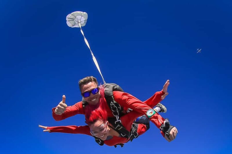 From Brisbane: Tandem Skydive Experience over Byron Bay - Who Will Love This Tour?