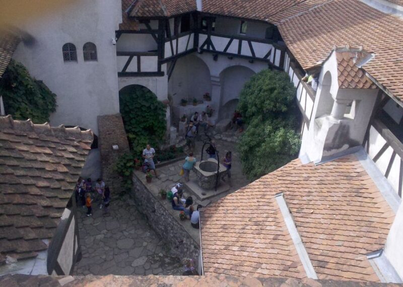 From Bucharest: Day Trip to Dracula and Peles Castle - From Bucharest: Day Trip to Dracula and Peles Castle