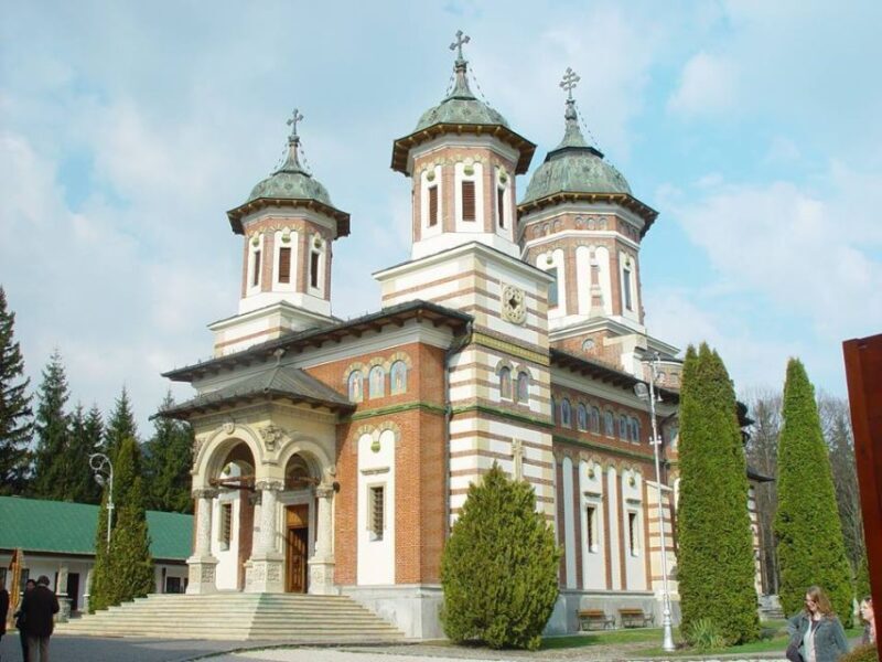 From Bucharest: Full-Day Private Dracula Tour - Who Should Consider This Tour?