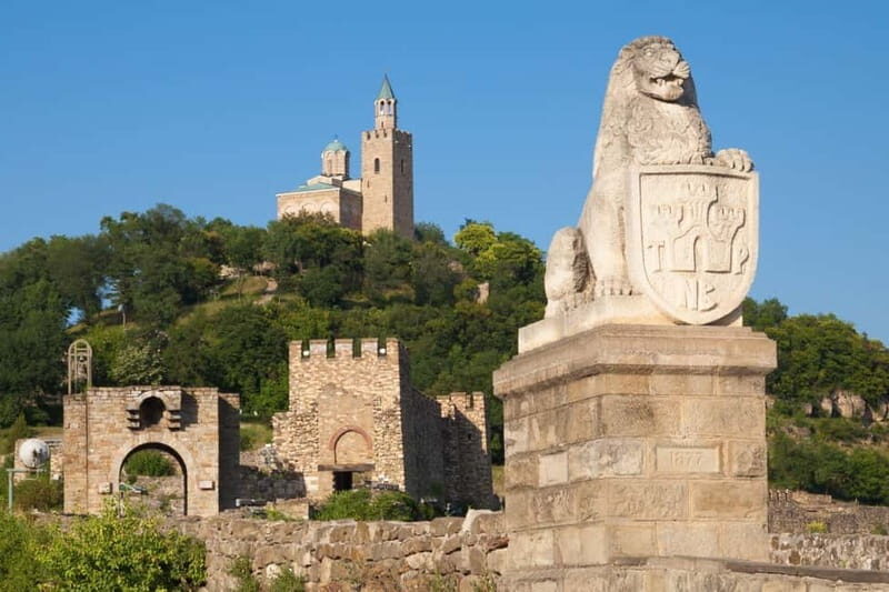 From Bucharest: Private Tour to Veliko Tarnovo and Arbanasi - Key Points