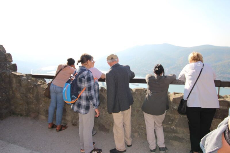 From Budapest: Danube Bend & Szentendre Tour with Lunch - Key Points