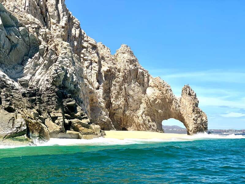 From Cabo San Lucas: Lovers Beach and El Arco Boat Trip - A Closer Look at the Tour Experience