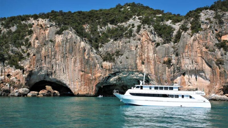 From Cala Gonone: transfer to the Bue Marino Caves - Key Points