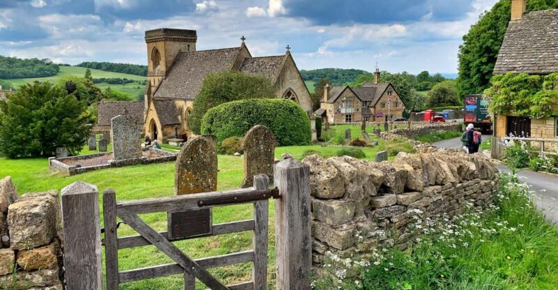 From Cambridge: Guided day trip to Stratford & The Cotswolds - Scenic Drive through the Cotswolds