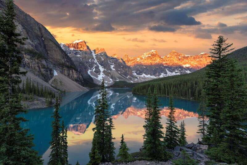 From Canmore/Banff: Moraine Lake Sunrise & Lake Louise Tour - Key Points