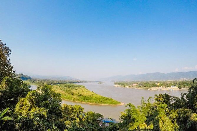 From Chiang Mai: White and Blue Temple & Golden Triangle Day Trip - Authentic Experiences and Practical Tips from Reviewers