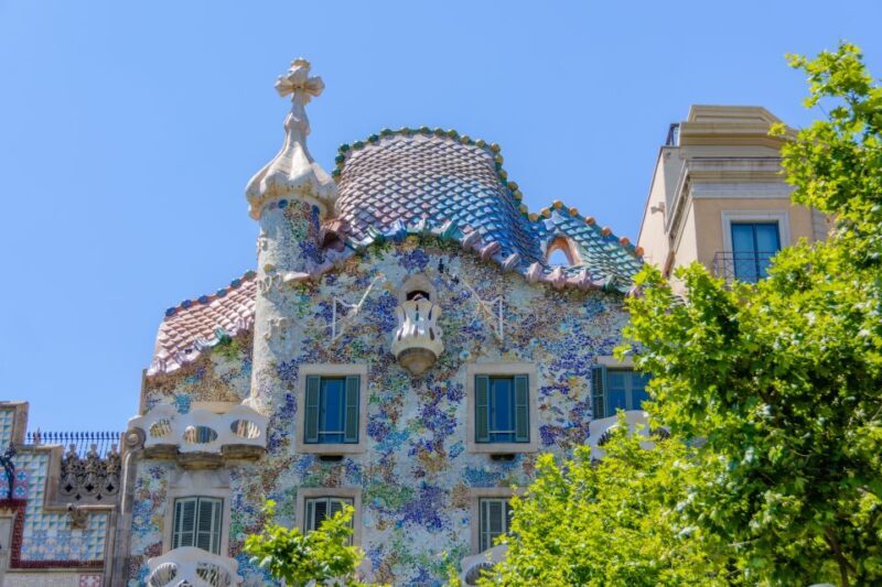 From Costa Brava: Barcelona and Antoni Gaudí's Work Bus Tour - Overview of the Experience