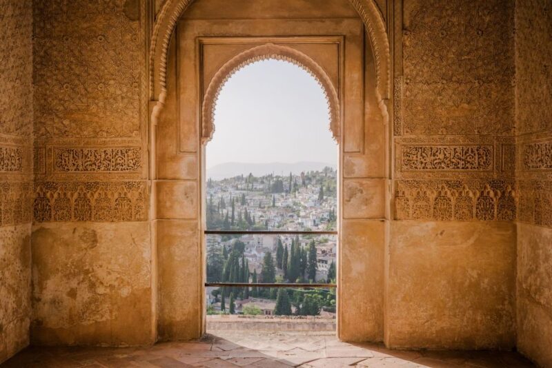 From Costa del Sol: Granada, Alhambra + Nasrid Palaces Tour - Practical Tips for Travelers