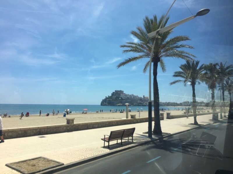 From Costa Dorada: Peñíscola and Ebro Delta Sightseeing Tour - Peñíscola: A Coastal Village with Film Fame and Medieval Charm