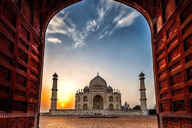 From Dehli: Taj Mahal & Agra same day tour With Female Guide - Transportation and Guide Service: Making the Most of the Day