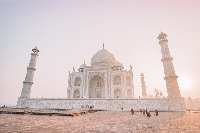 From Delhi/Agra: Taj Mahal, Agra Fort and Fatehpur Sikri Day Trip - Exploring Agra Fort: A Majestic Red Fortress