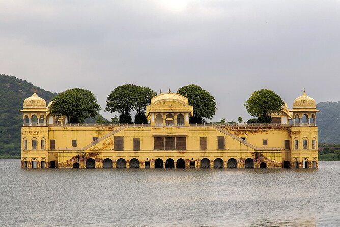 From Delhi: Jaipur Private City Tour by Car  All Inclusive - The Experience: What to Expect