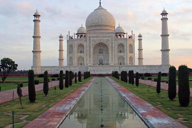 From Delhi: Private Taj Mahal Sunrise Tour with Agra Fort - Authenticity and Guides: The Heart of the Tour
