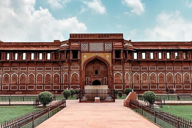 From Delhi: Private Tajmahal Tour by Gatimaan Express - A Detailed Look at the Tour Experience