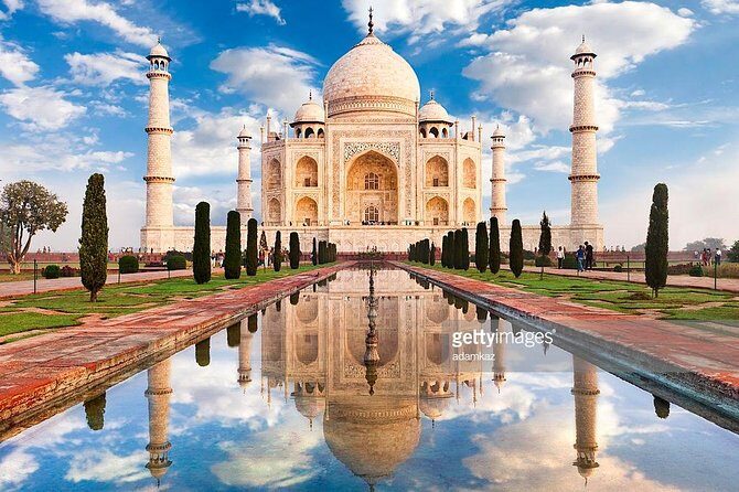 From Delhi: Sunrise visit to Taj Mahal along with Fatehpur Sikri - The Experience In Detail