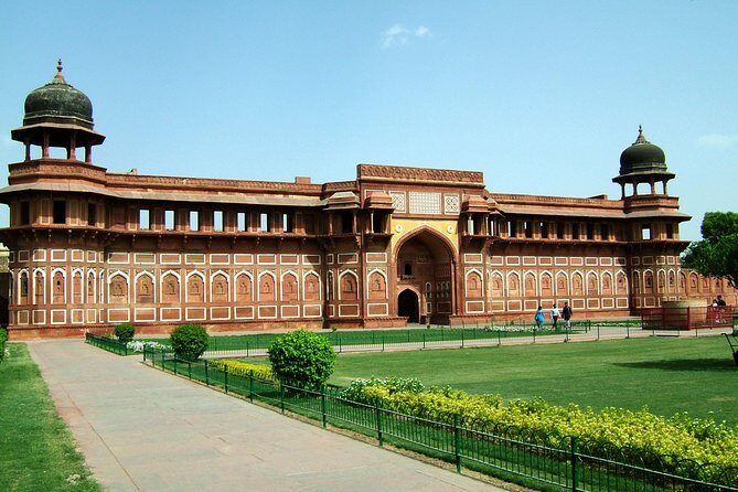 From Delhi : Tajmahal Sunrise tour with Agra fort, Baby Taj, Meal - The Sum Up
