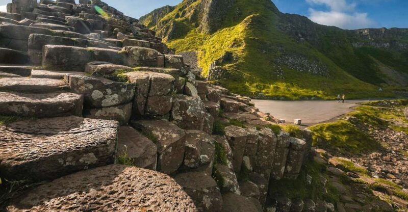 From Dublin: Belfast and Giant's Causeway: 2-Day Guided Tour - Exploring Northern Ireland: A 2-Day Guided Tour from Dublin