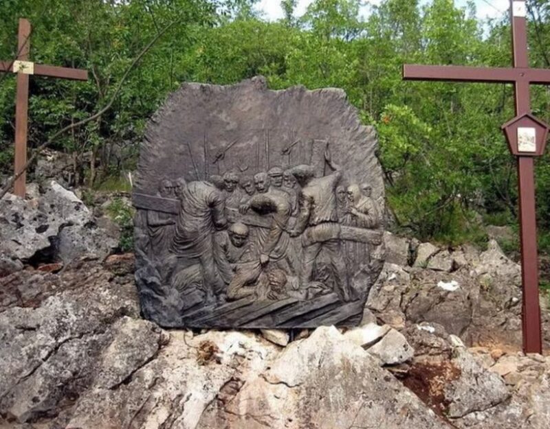 From Dubrovnik: Medjugorje Pilgrimage Site Day Tour - Transportation and Guides