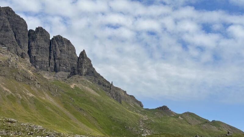From Edinburgh: 3-Day Highlands, Isle of Skye & Castles Tour - Day 2: Exploring the Isle of Skye and Its Enchanting Attractions