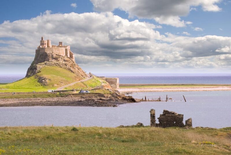From Edinburgh: Holy Island, Alnwick Castle & Northumbria - FAQ