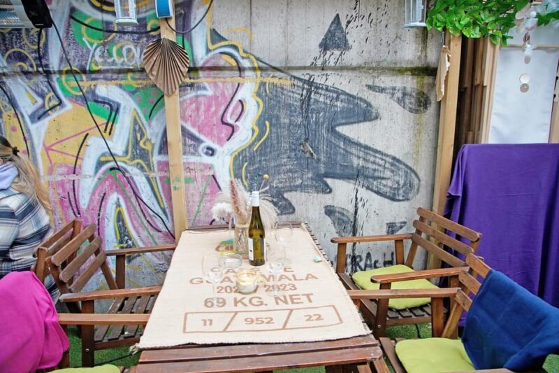 From Eigelstein to Nippes: city tour and wine hike - Starting Point: Eigelsteintorburg and Eigelstein