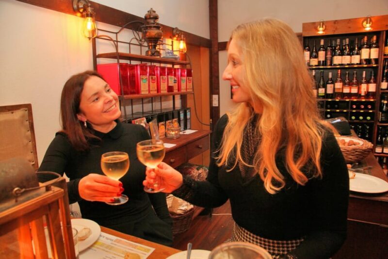 From Eigelstein to Nippes: city tour and wine hike - The Value Proposition