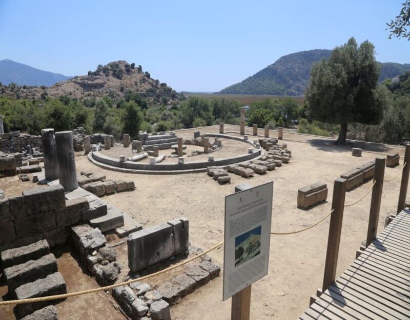 From Fethiye: Dalyan Day Trip with Mud Bath and Turtle Beach - Exploring the Caunos Ancient Site and Rock-Cut Tombs