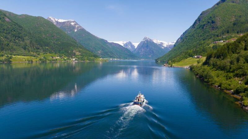 From Fjærland - Fjord Cruise to Balestrand one-way - Who Will Love This Experience?