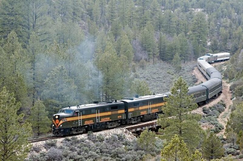 From Flagstaff: Grand Canyon Railroad Full-Day Guided Tour - Exploring the Grand Canyon Railroad Full-Day Guided Tour from Flagstaff
