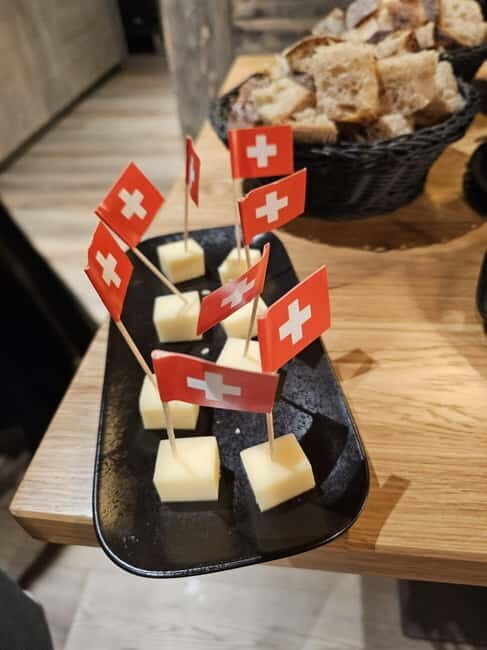 From Geneva: Make Your Own Swiss Fondue - A Deep Dive into the Swiss Fondue Experience