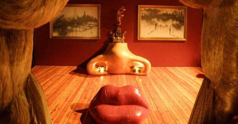 From Girona: Dalí Museum and Girona Small Group Tour - An In-Depth Look at the Tour Experience