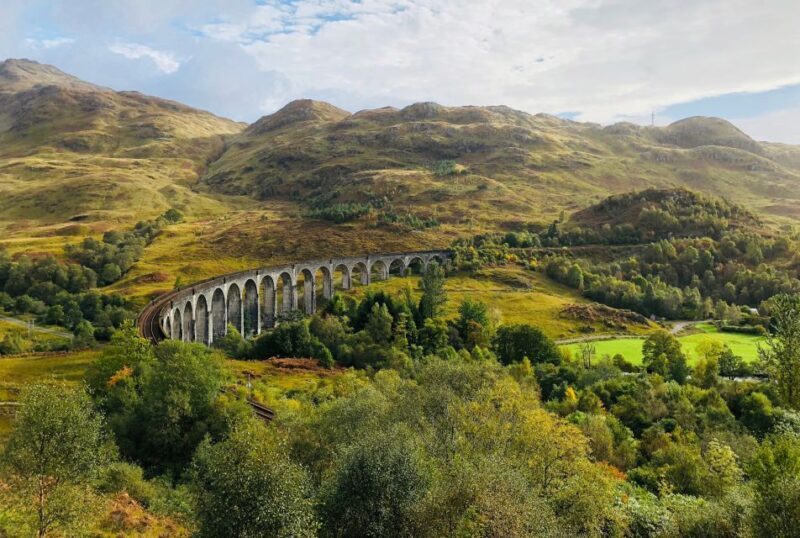 From Glasgow: Glenfinnan, Fort William, and Glencoe Day Trip - An In-Depth Look at the Highland Experience