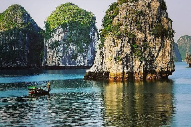 From Hanoi: 1-Day Halong 5-Star Cruises with Big & Small Groups - FAQ