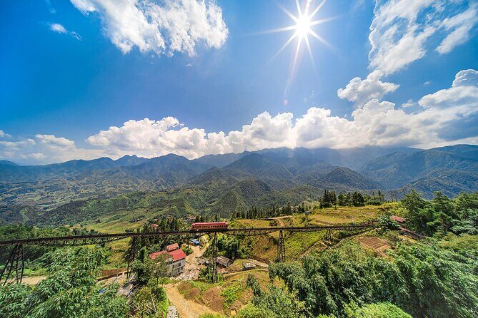 From Hanoi: 3 Days Sapa Trekking & Ethnic Villages by Dcar - Food & Accommodation