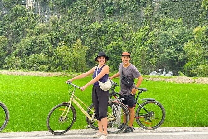 From Hanoi: Discover Hoa Lu, Trang An Grottoes, Mua Cave, Cycling - An In-Depth Look at the Itinerary