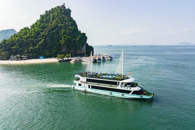 From Hanoi: Full-Day Halong 5-Star Cruise with Jacuzzi& Limousine - Setting the Scene: What to Expect from the Tour