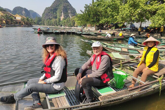 From Hanoi : Group of 9 Guided Tour Mua Cave Tam Coc Hoa Lu - Discovering Hoa Lu: Vietnam’s Ancient Capital
