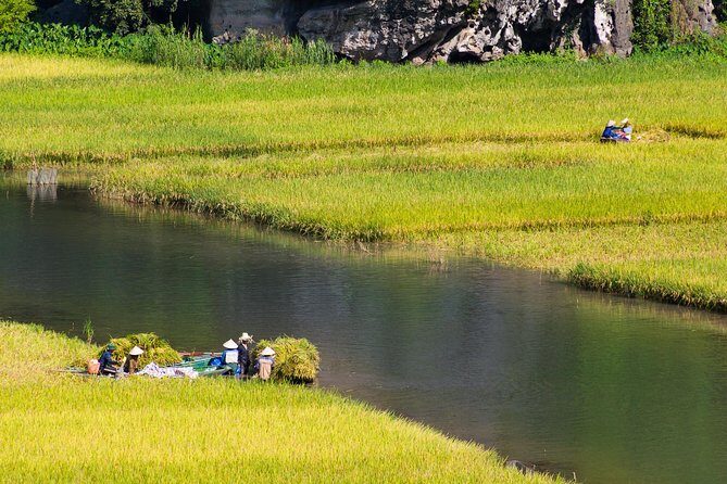 From Hanoi: Hoa Lu - Tam Coc boating - Cycling & Mua Cave visit - Final Words