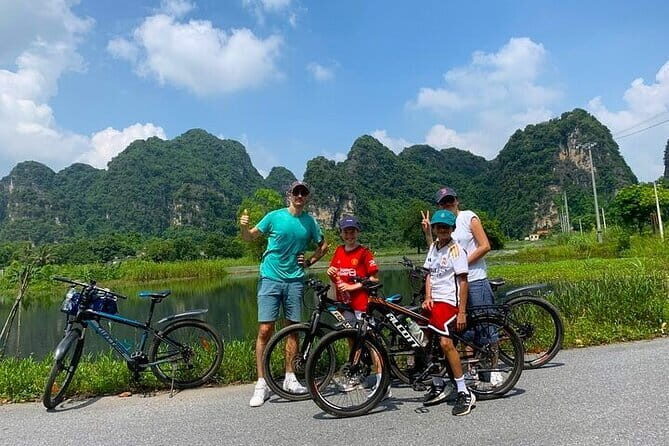 From Hanoi: Luxury Private Tour to Local Family, Tam Coc & Hoa Lu - An In-Depth Look at the Tour Experience