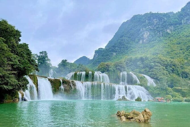 From Hanoi to Ban Gioc Waterfall 2 Days 1 Night Tour - Key Points