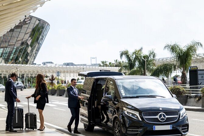 From Hotel to Sabiha Gokcen Airport (SAW) Private Transfer - Who Would Benefit Most?
