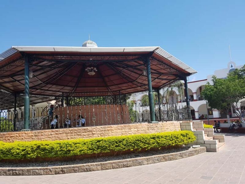 From Huatulco: Pochutla Market Tour with Local Guide - Exploring the Pochutla Market