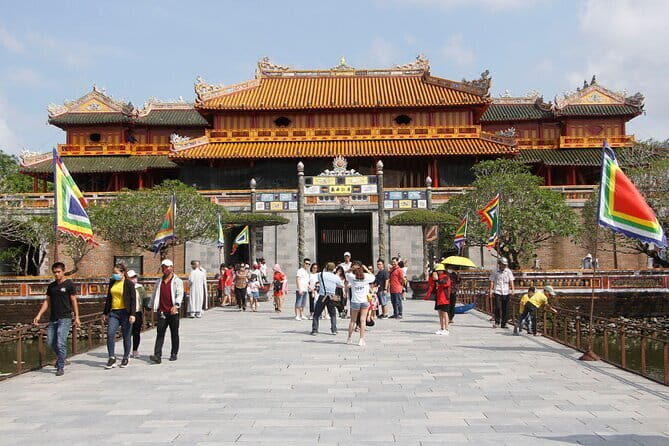 From Hue to Phong Nha and Paradise Caves for 2 Days - The Sum Up