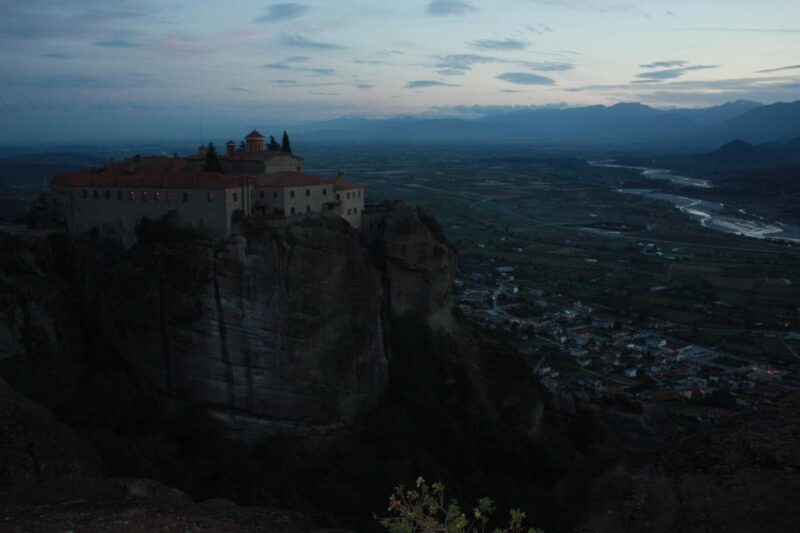 From Ioannina sunset tour to Meteora rocks & Monasteries - Practical Tips for Your Trip
