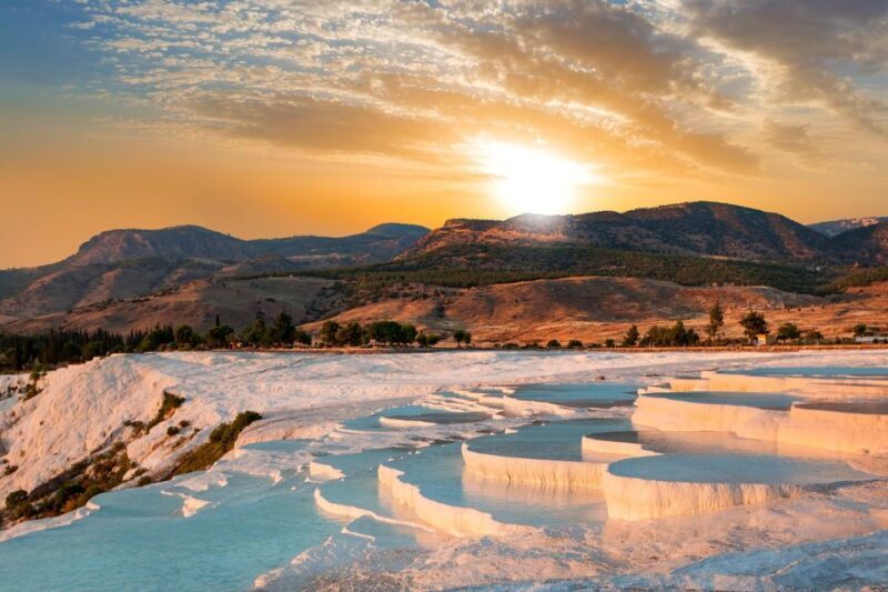 From Izmir: Pamukkale Guided Tour with Lunch - Who Will Love This Tour?