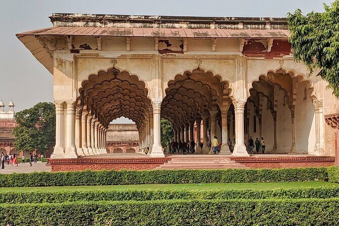 From Jaipur: Taj Mahal Sunrise & Agra Private Guided Day Trip - What Makes This Tour Stand Out?
