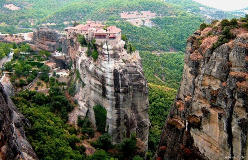 From Kalambaka or Kastraki: Midday Meteora Tour - Photo Opportunities and Scenic Spots