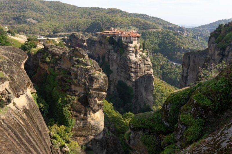 From Kalambaka or Kastraki: Midday Meteora Tour - What You Can Expect in Practice